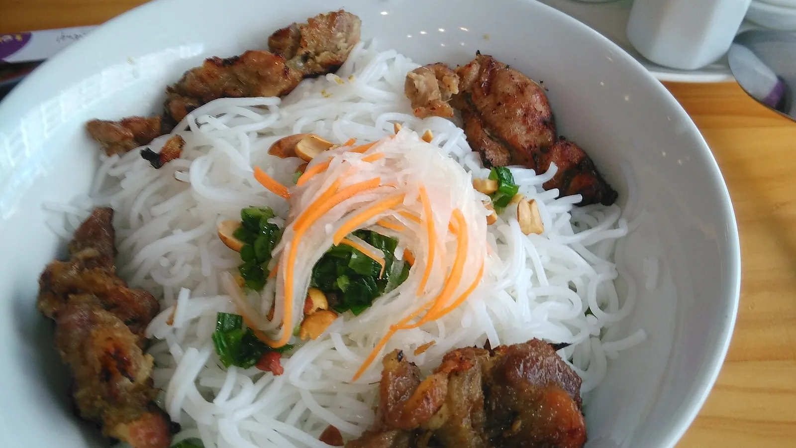 Bún thịt nướng