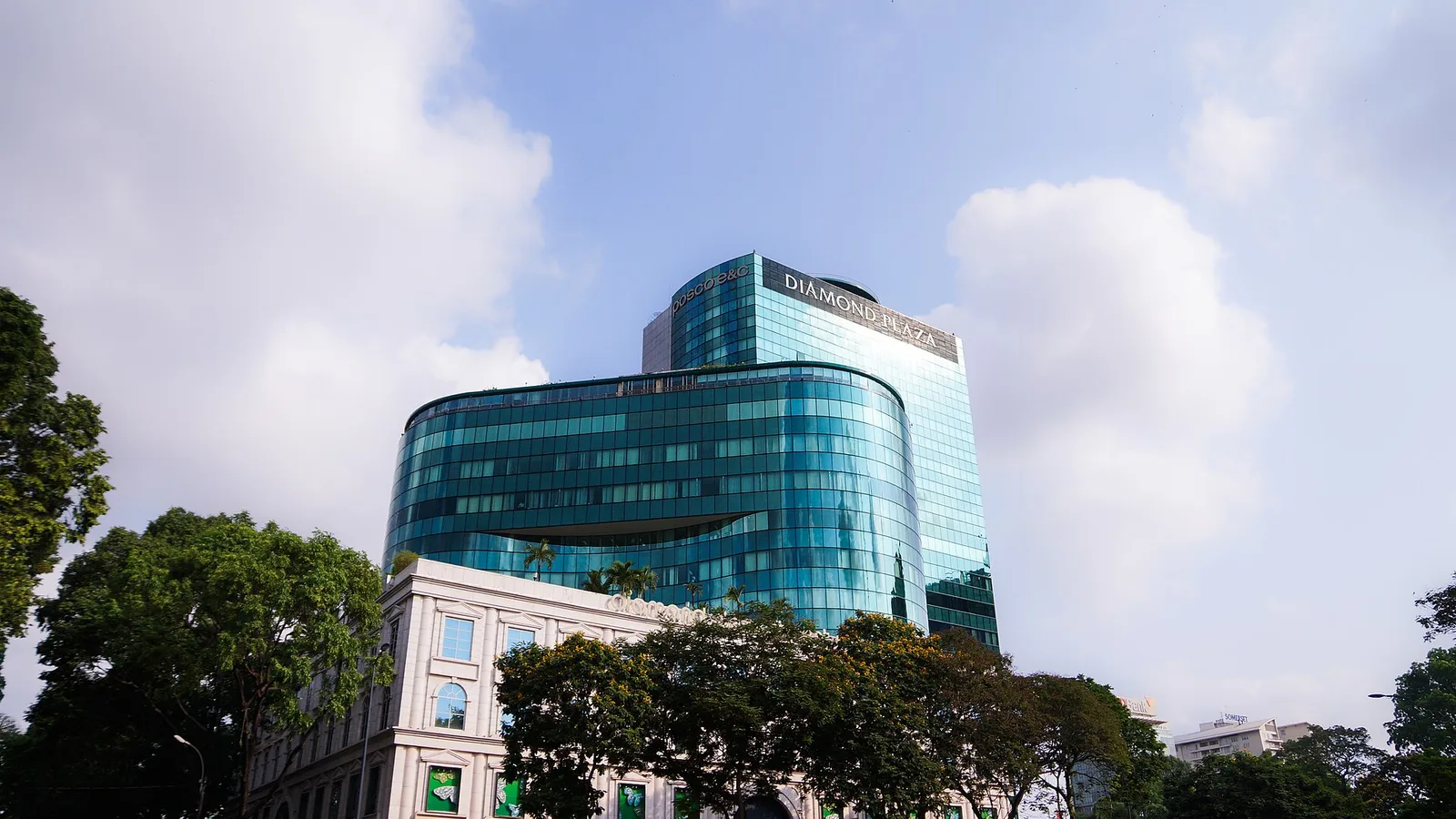 Diamond Plaza