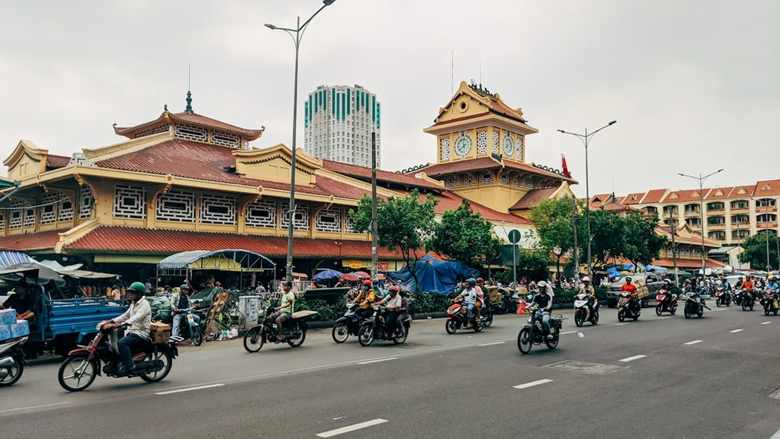 Sài Gòn cho khách balo $30-50/ngày