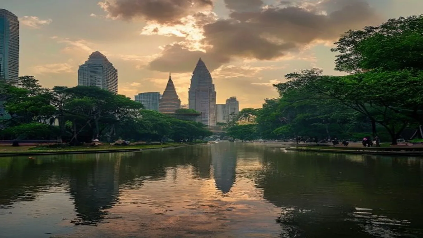 Hồ Mây Park